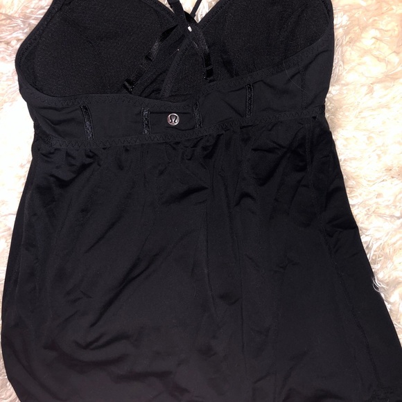 black lulu lemon tank top - Picture 3 of 3